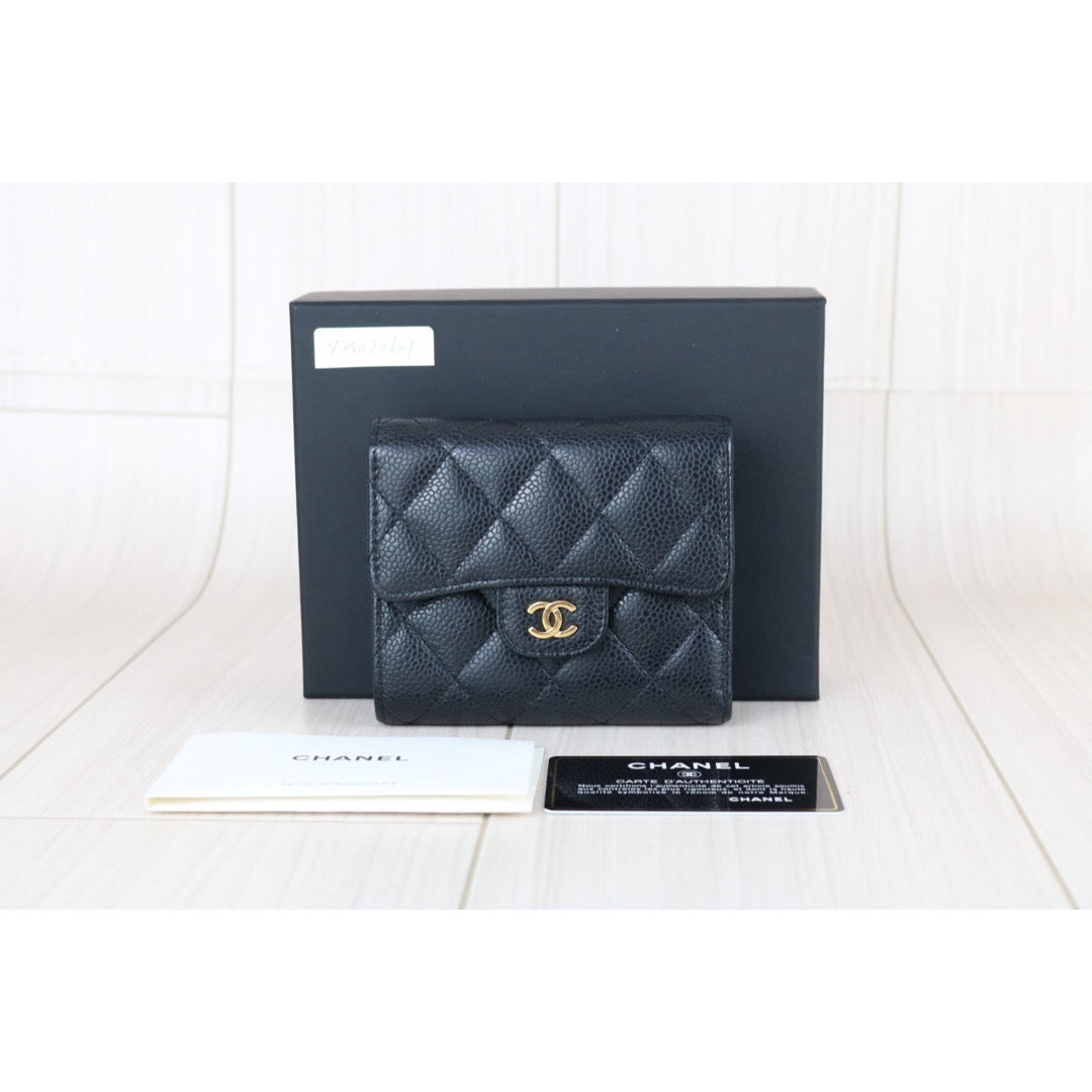 Very Good ( Rank A)｜Chanel Caviar Skin Black Wallet Made In 2019Year ｜X25070607