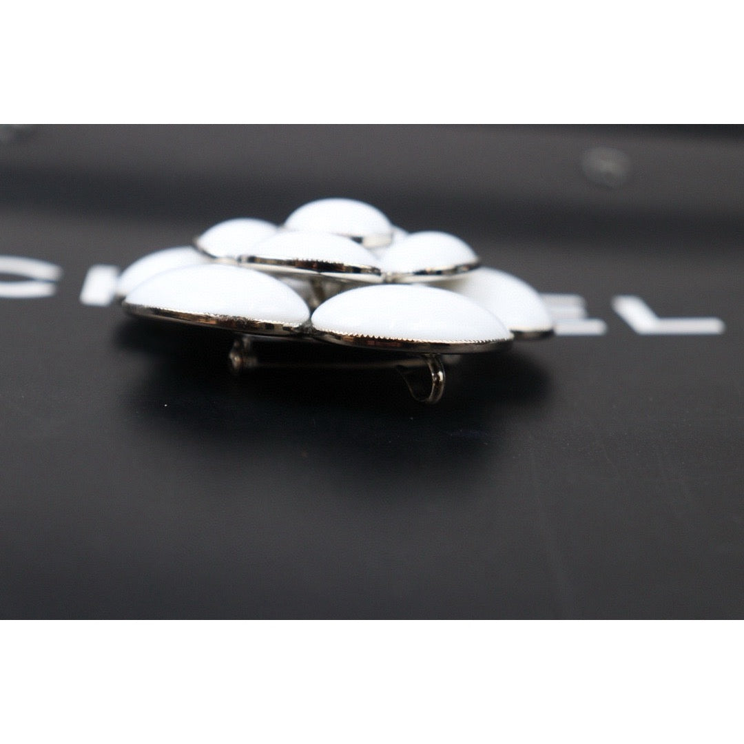 Very Good ( Rank A)｜ CHANEL Camellia Ceramic  Brooch ｜Q24080804