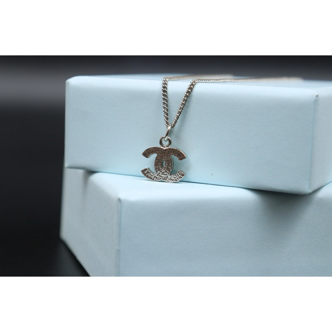 Very Good ( Rank A)｜CHANEL COCO Mark Rhinestone Necklace Silver｜V25073110