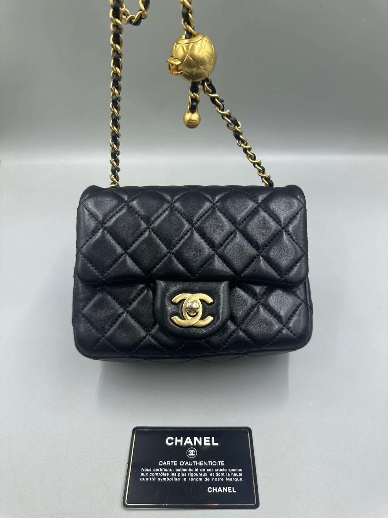 Include Entrupy Certificate of Authenticity｜Very Good ( Rank A)｜ CHANEL Lanbskin Square Shoulder Bag Black