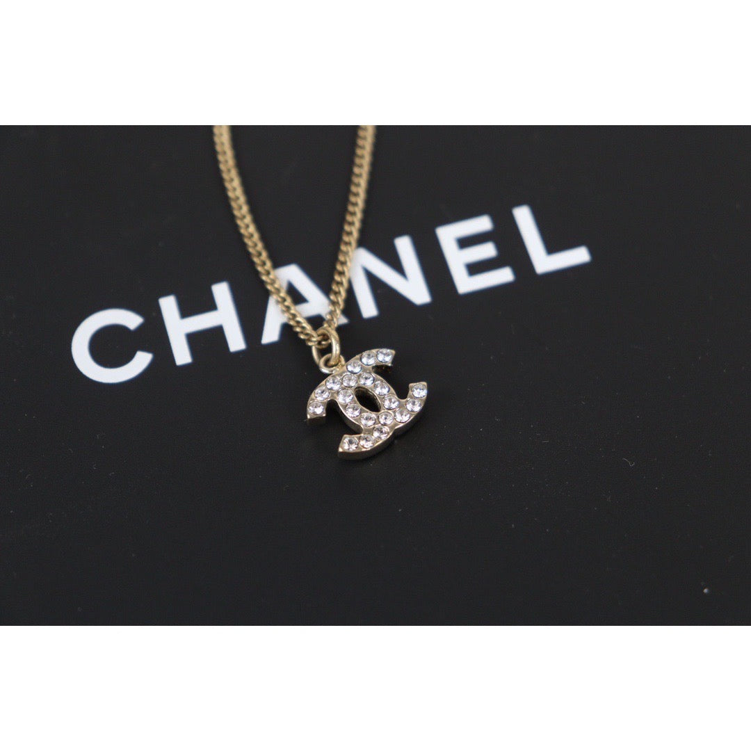 Rank A ｜  Chanel Vintage Coco Mark Double-Sided Diamonds Necklace Gold Made In 2004 Year｜V23092129