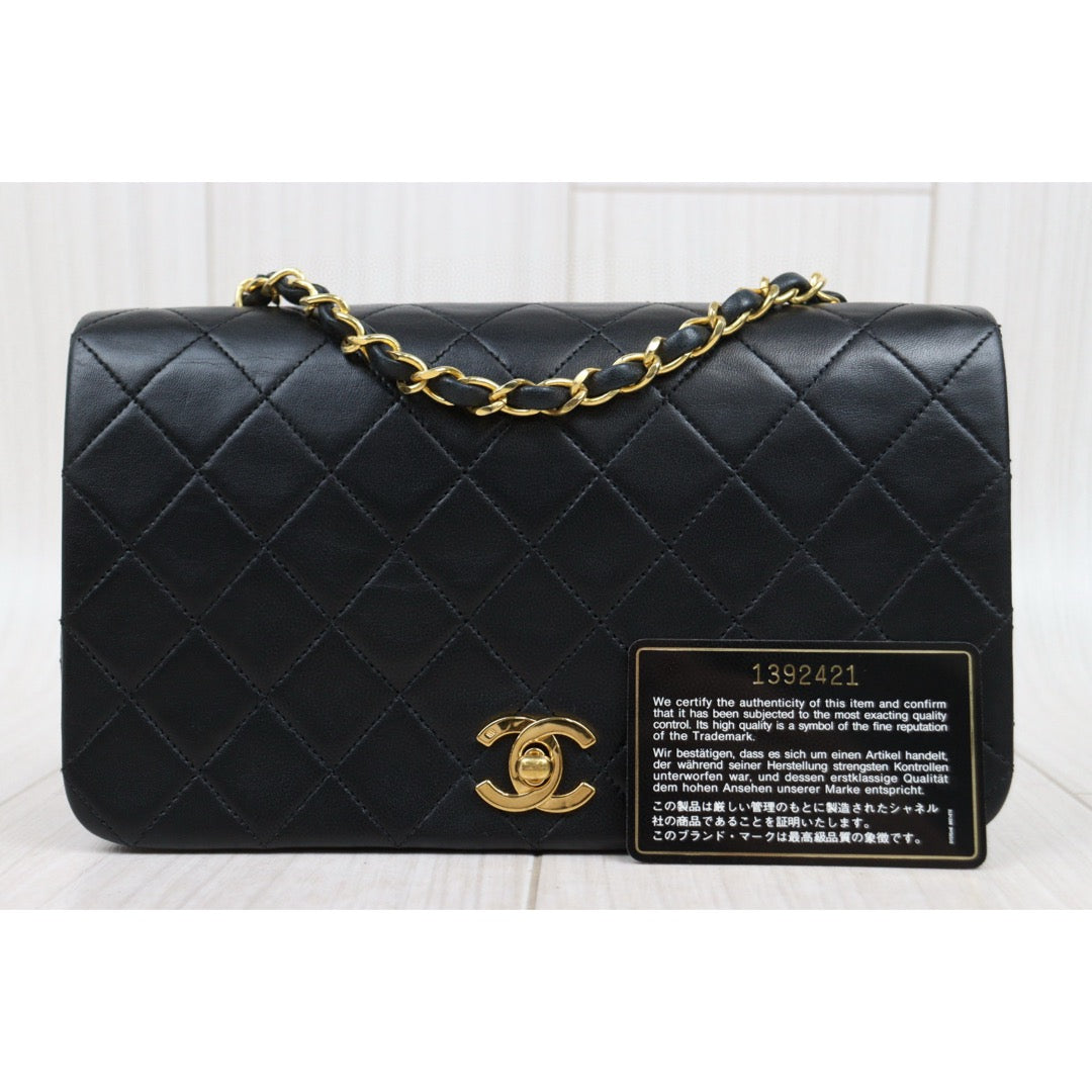 Good ( Rank AB)｜ CHANEL Matrasse Lamb Skin Chain Bag Black Made in 1989-1991 Year｜25020618