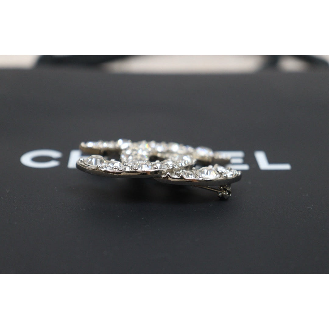 Include Authentic Detective Certificate of Authenticity｜Very Good ( Rank A)｜ CHANEL A12W Coco Mark Rhinestone Brooch Made In 2012Year ｜26052008
