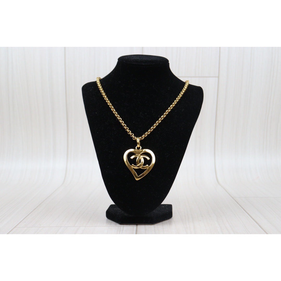 Rank A ｜ CHANEL Coco Mark 24K Gold Plated Necklace｜24030736