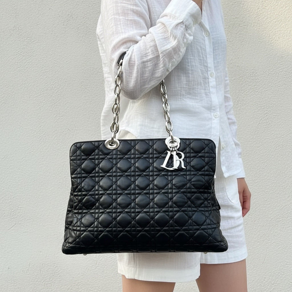 Include Entrupy Certificate of Authenticity｜Good ( Rank AB)｜  Dior Lamb Skin Large Lady Dior Tote Bag Black ｜S26053001