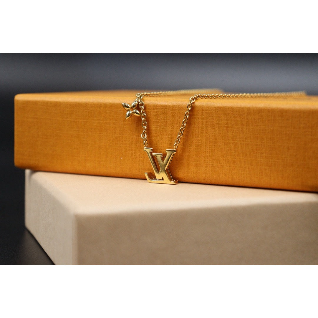 Very Good ( Rank A) ｜ LV Collier LV Lconic  Rhinestone Necklace ｜24103121