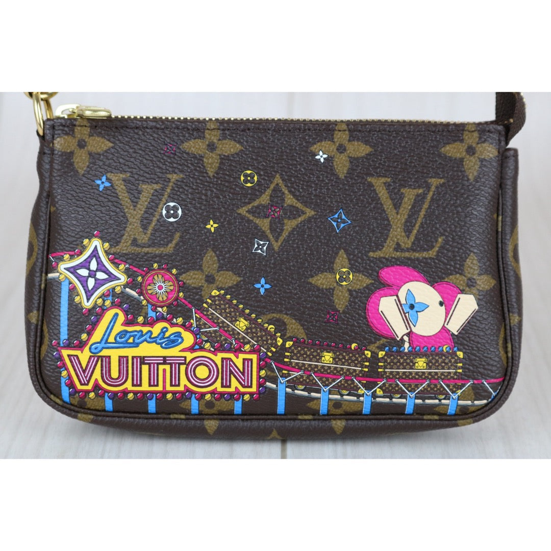 Very Good ( Rank A) ｜ LV Monogram Mini Pochette Accessoires Limited edition｜S25082506