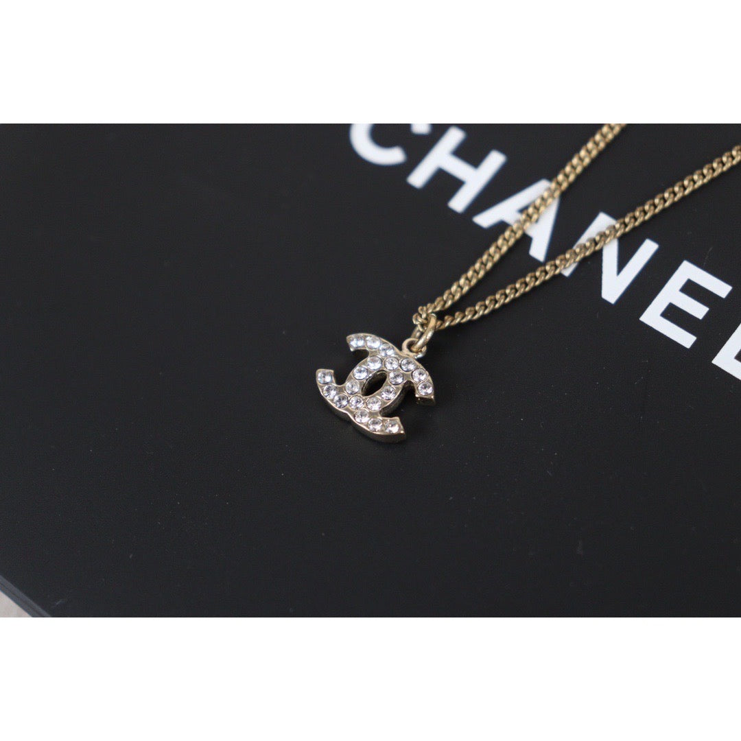 Rank A ｜  Chanel Vintage Coco Mark Double-Sided Diamonds Necklace Gold Made In 2004 Year｜V23092129