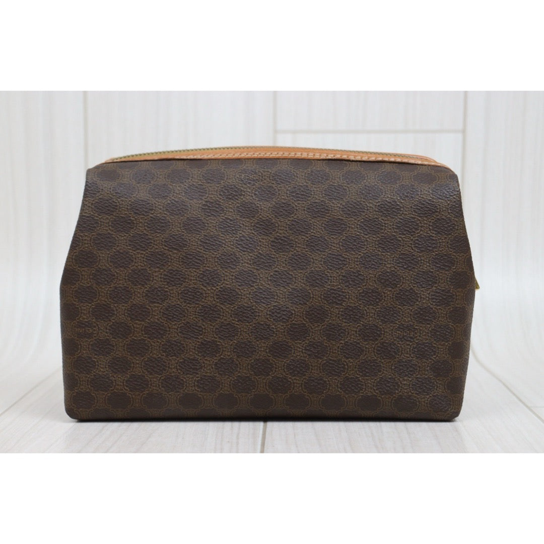 Include Entrupy Certificate of Authenticity｜Good ( Rank AB)｜ CELINE Macadam Pouch ｜26052604