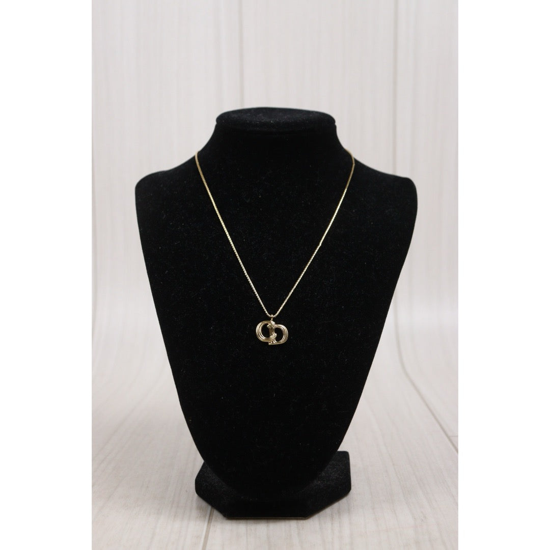Include Authentic Detective Certificate of Authenticity｜Very Good ( Rank A) ｜ Dior Vintage CD Necklace ｜26040212