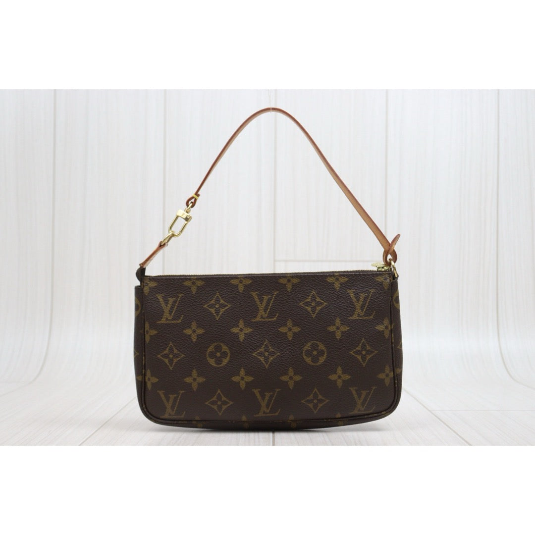 Include Entrupy Certificate of Authenticity｜Good ( Rank AB)｜Louis Vuitton Monogram Pochette Accessoires ｜26052706