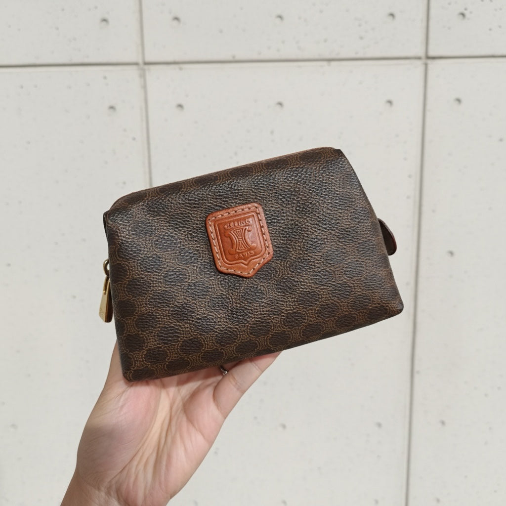 Include Entrupy Certificate of Authenticity｜Good ( Rank AB)｜ CELINE Macadam Vanity Clutch ｜26070909