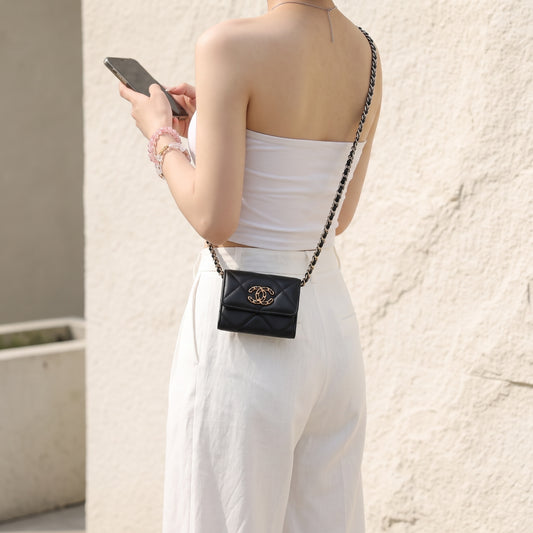 Include Entrupy Certificate of Authenticity｜Very Good ( Rank A)｜CHANEL 19bag Lambskin Black Mini WOC Chain Bag Made In 2021-2022 Year｜S26072507