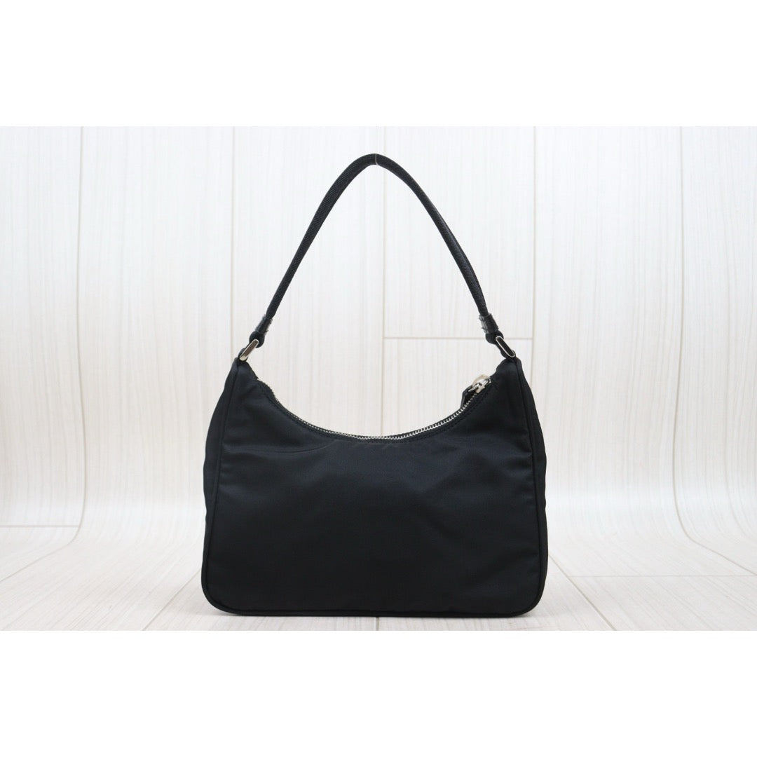 Very Good ( Rank A) ｜ PRADA HOBO HandBag Current Model｜25060902
