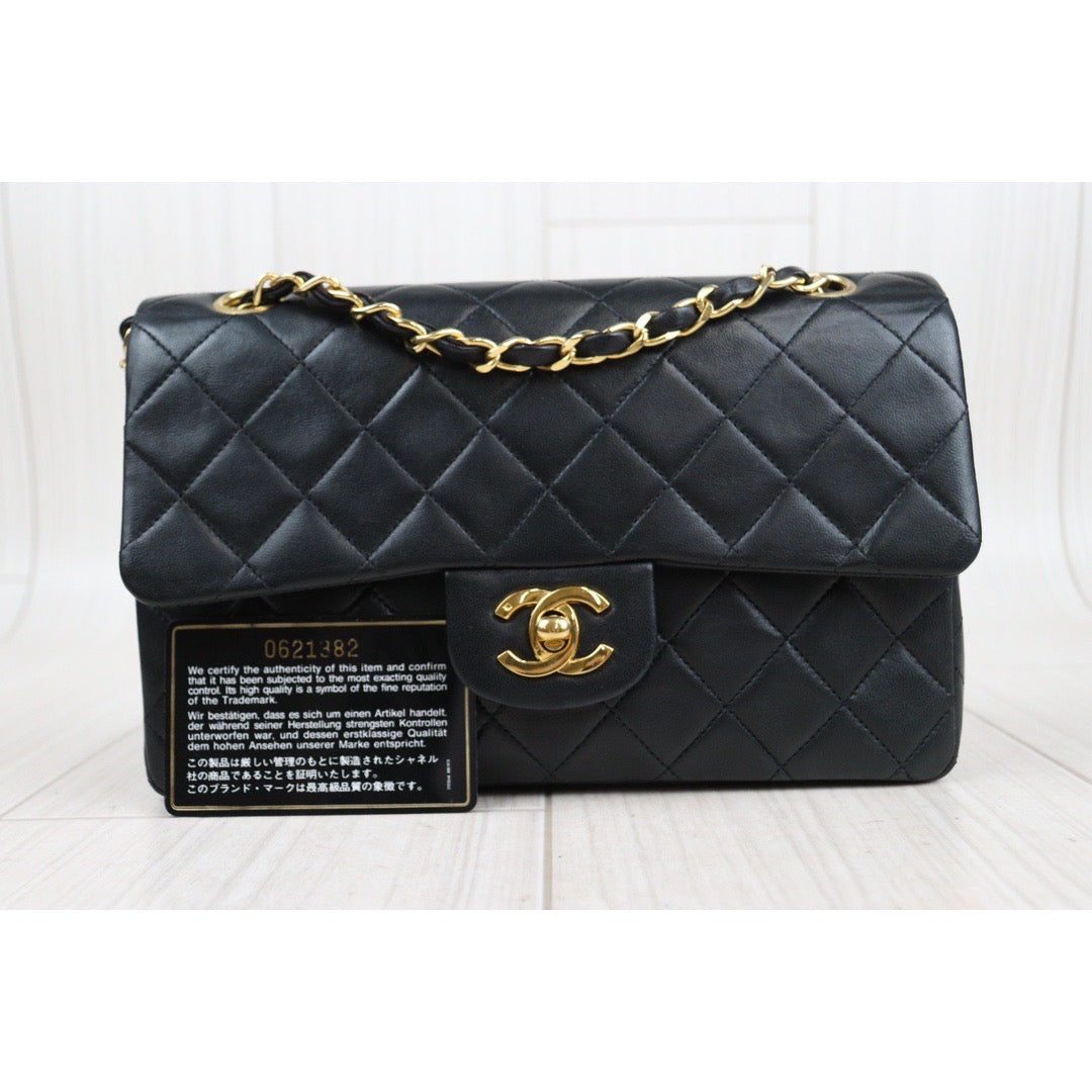 Rank AB ｜ CHANEL Matrasse Double Flap 23 Shoulder Bag Black  Made In 1986-1988 Year｜23122401