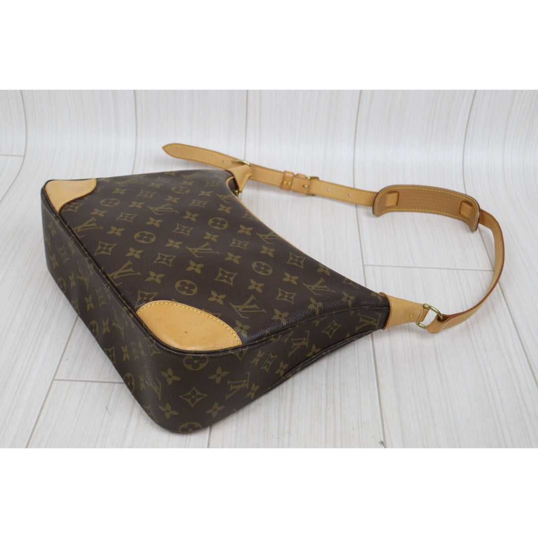 Include Entrupy Certificate of Authenticity｜Fair ( Rank B)｜Louis Vuitton Monogram Boulogne 30 Shoulder Bag｜26011409