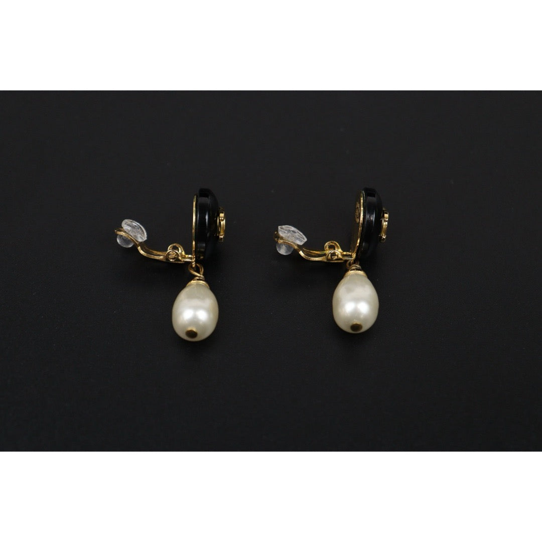 Very Good ( Rank A) ｜CHANEL  COCO Mark  Pearl  Drop  Earrings Made In 1995Year｜25080710