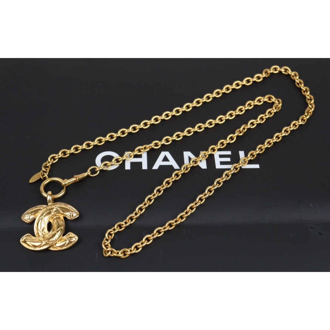 Rank A ｜ CHANEL Coco Mark 24K Gold Plated Necklace｜24021528