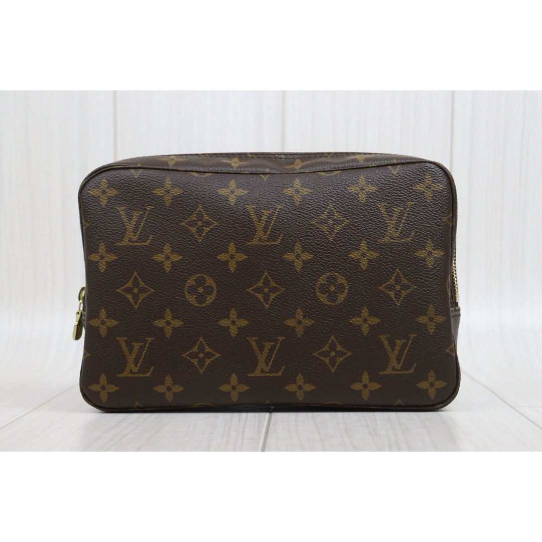 Include Entrupy Certificate of Authenticity｜Good ( Rank AB)｜ Louis Vuitton Truth Toilet 23 Monogram Makeup Pouch｜26052105