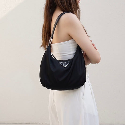 Include Entrupy Certificate of Authenticity｜Very Good ( Rank A) ｜Prada  Tessuto Nylon Hobo Shoulder Bag Black ｜26091101