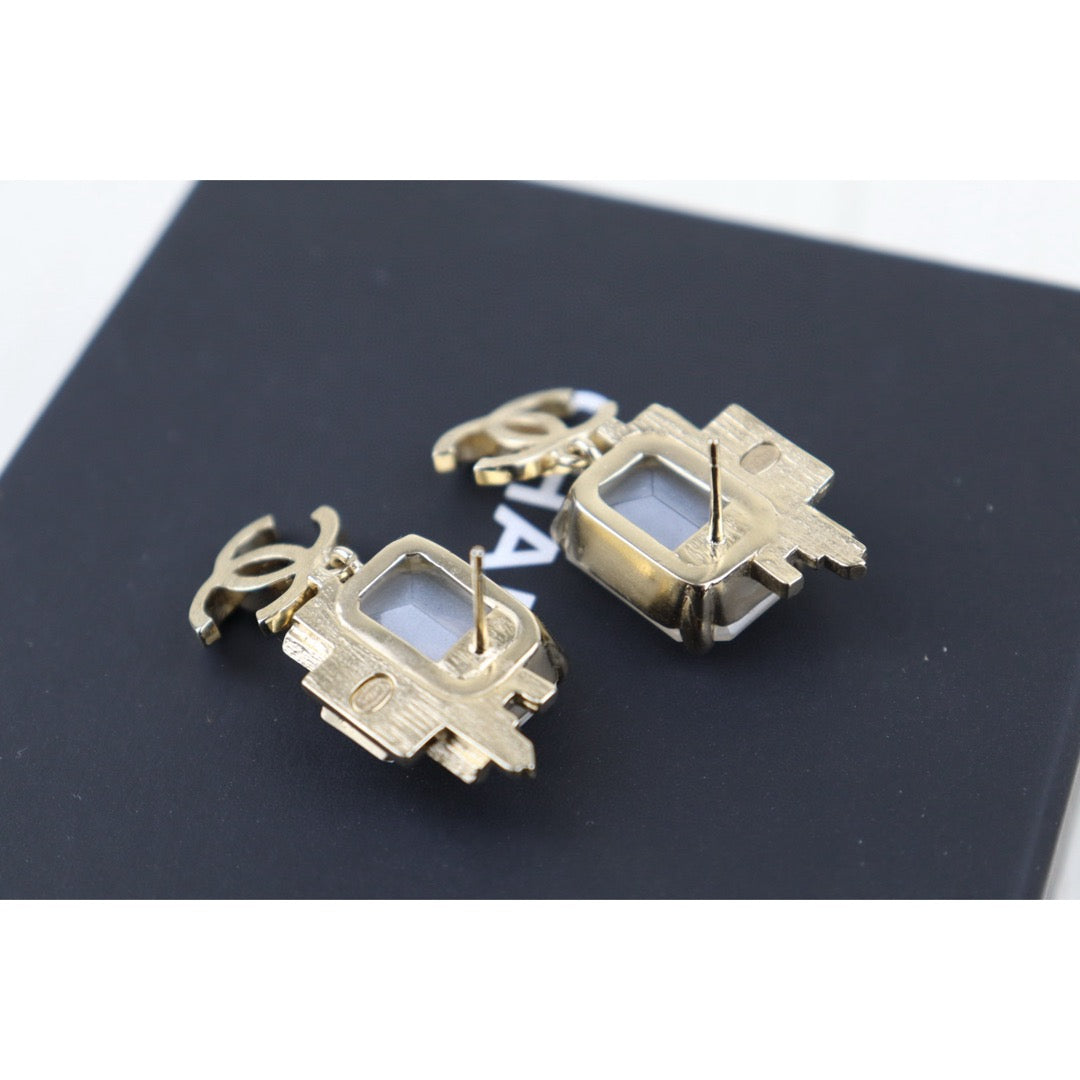 Very Good ( Rank A)｜CHANEL COCO Mark Sugar cube Rhinestone Earrings ｜H25011306