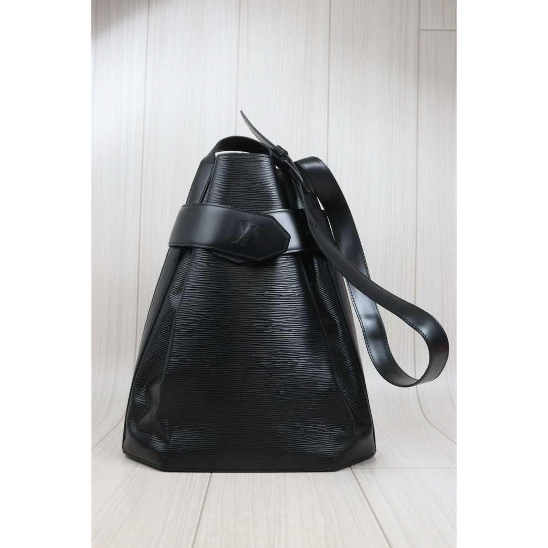 Include Entrupy Certificate of Authenticity｜Good ( Rank AB)｜Louis Vuitton Epi Sack de Paul GM Shoulder Bag Black｜26101408