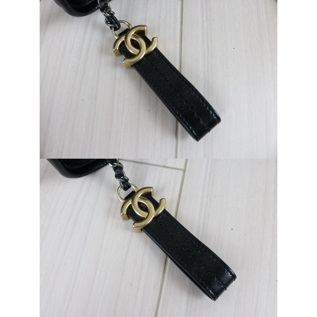 Include Entrupy Certificate of Authenticity｜Very Good ( Rank A) ｜CHANEL PM Gabrielle Calf Leather Shoulder Bag Black ｜S26080603