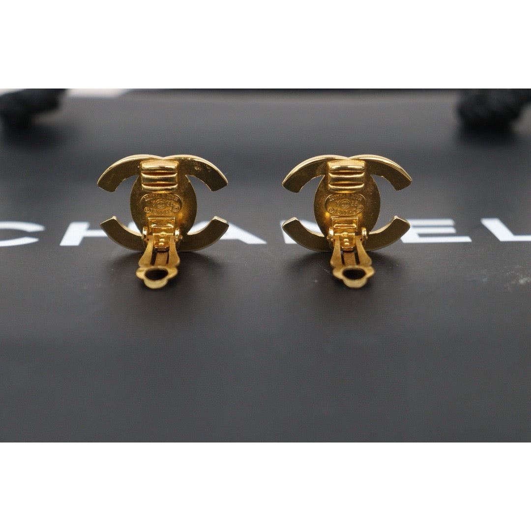 Excellent（Rank SA）｜CHANEL Vintage 18K Gold Plating Earrings  Made In 1995Year ｜24120920