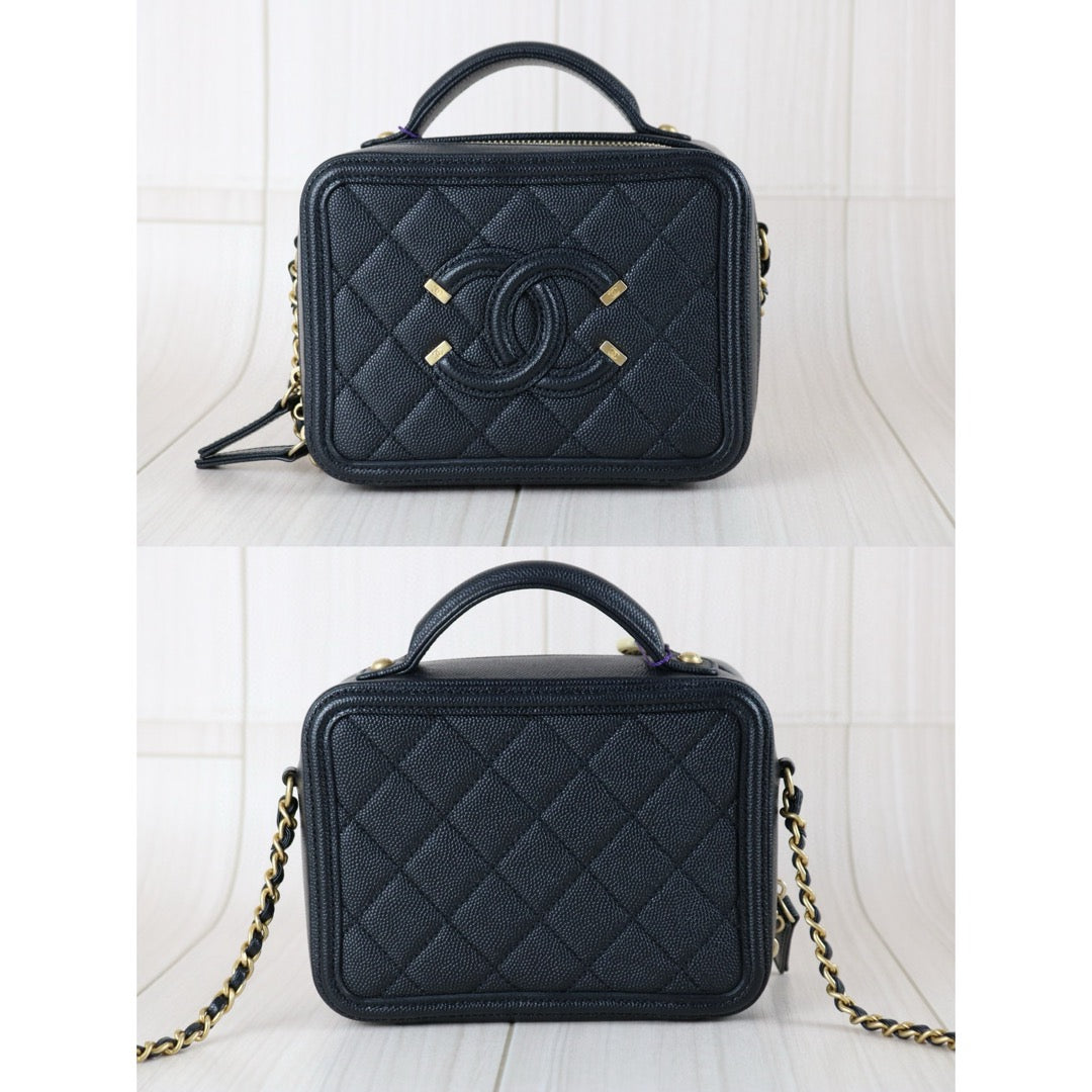 Very Good ( Rank A)｜ CHANEL  Caviar Skin Leather Calf Leather Mini  Vanity Shoulder Bag  Made In 2019～2020Year ｜R24111206