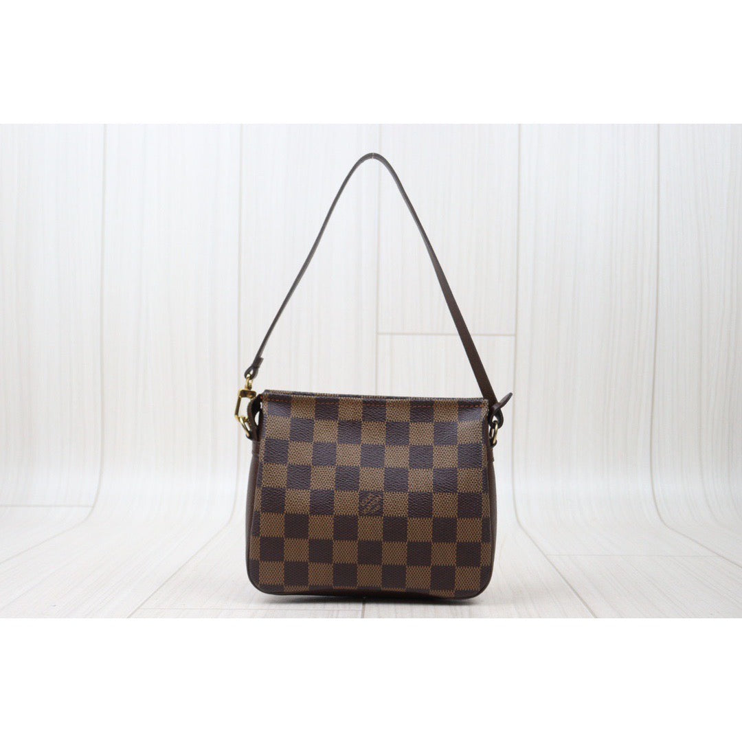 Rank A ｜ LV Damier Truth make up ｜24060612