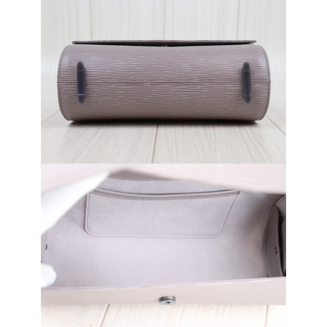 Rank A ｜   LV Epi PM Saint Tropez Shoulder Bag ｜V24030752