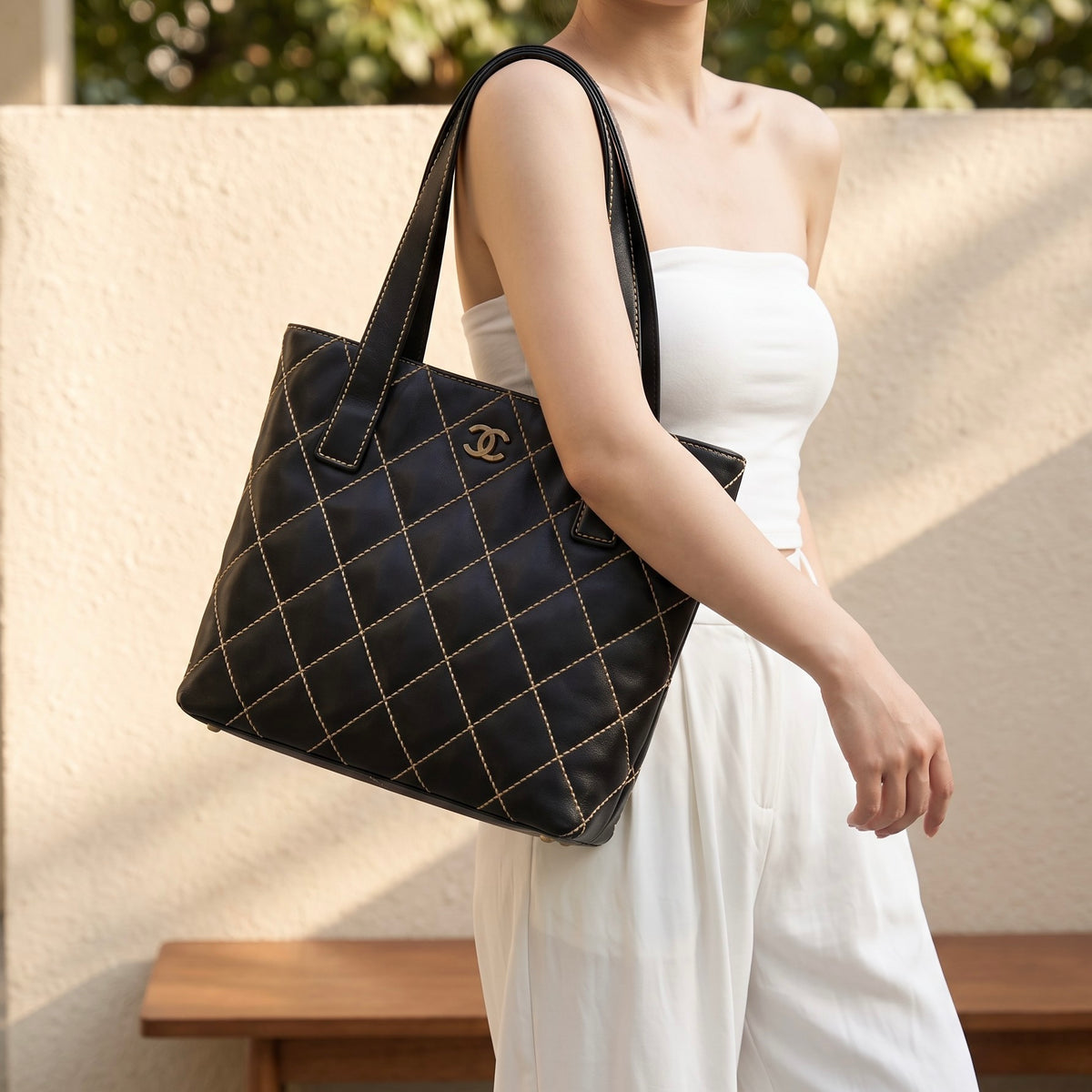 Include Entrupy Certificate of Authenticity｜Very Good ( Rank A)｜CHANEL Calf Leather Hand Bag Made In 2002-2003 Year｜26100606