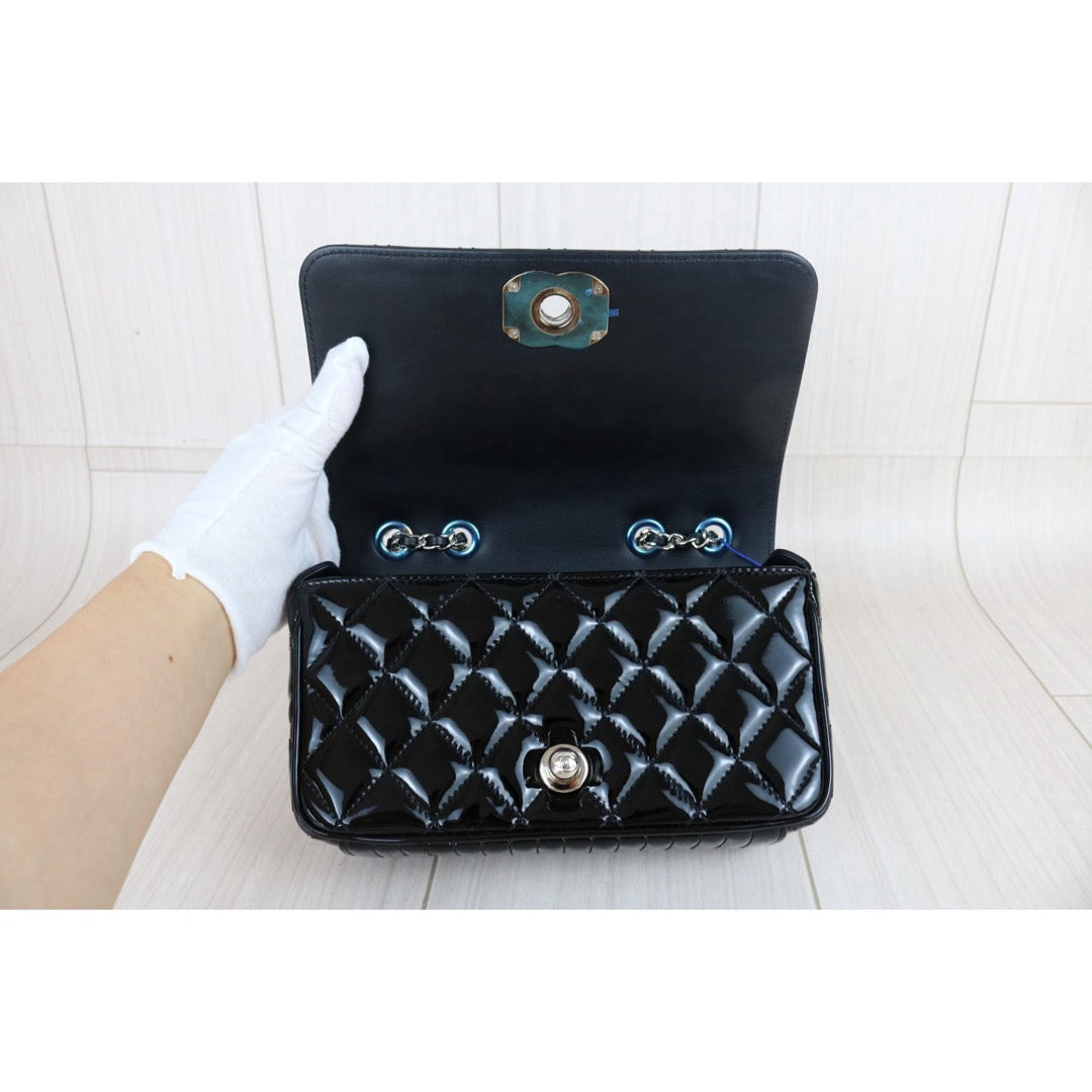 Include Entrupy Certificate of Authenticity｜Excellent（Rank SA）｜CHANEL  Quilted Patent Leather Coco Boy Flap Shoulder Bag Black Made In 2016-2017 Year｜X26083025