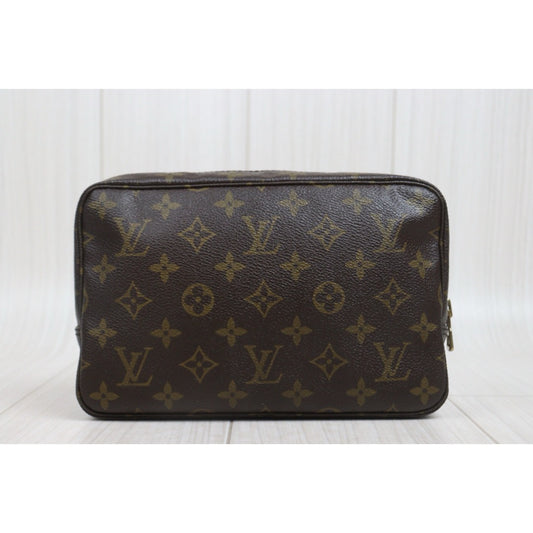 Include Entrupy Certificate of Authenticity｜Good ( Rank AB)｜ Louis Vuitton Truth Toilet 23 Monogram Makeup Pouch｜26072106