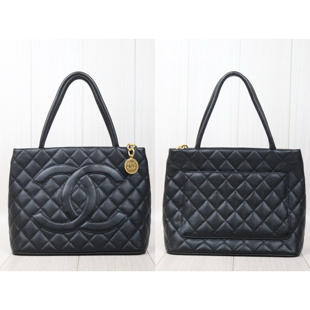 Very Good ( Rank A) ｜ CHANEL Caviar Skin Leather Calf Leather Tote Bag Black Made In 2000～2002 Year｜24122615