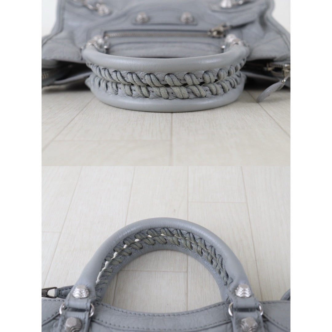 Include Entrupy Certificate of Authenticity｜Very Good ( Rank A)｜Balenciaga Waxed Leather Gaint Classic City Mini Grey HandBag Shoulder Bag ｜S26083014