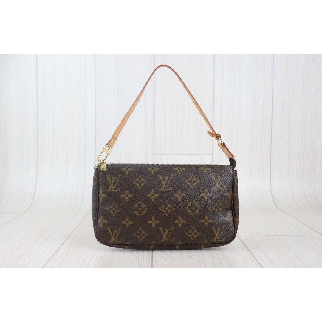 Rank A ｜ LV Monogram Pochette Accessoires ｜23082901