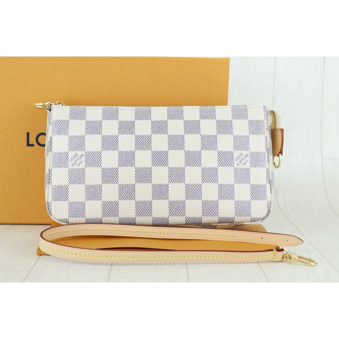 Excellent（Rank SA）｜ LV Azul Pochette Accessoires Current Model｜H24112106