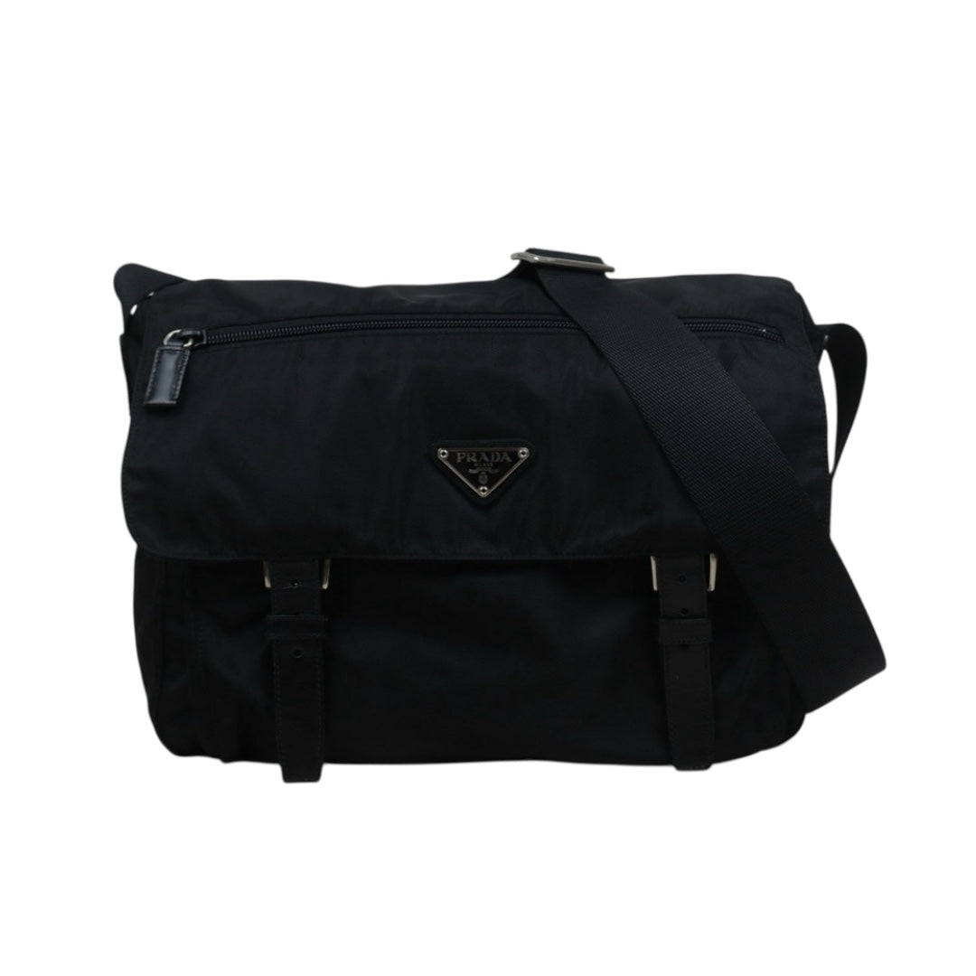 Very Good ( Rank A) ｜Prada  Nylon ShoulderBag Black Silver Hardware｜25101505