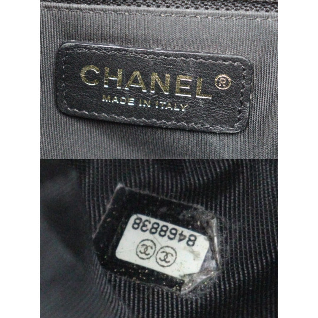 Rank AB ｜ CHANEL Half Moon Shoulder Bag Black Made In 2003-2004Year  ｜S24051805