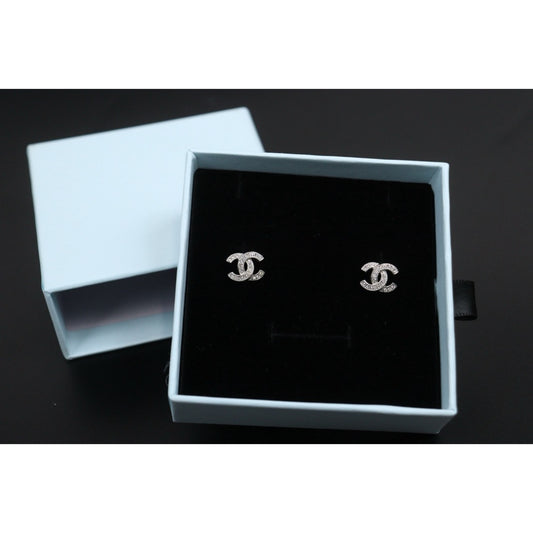 Good ( Rank AB)｜ CHANEL Coco Mark Rhinestone Earrings Silver｜V25100718