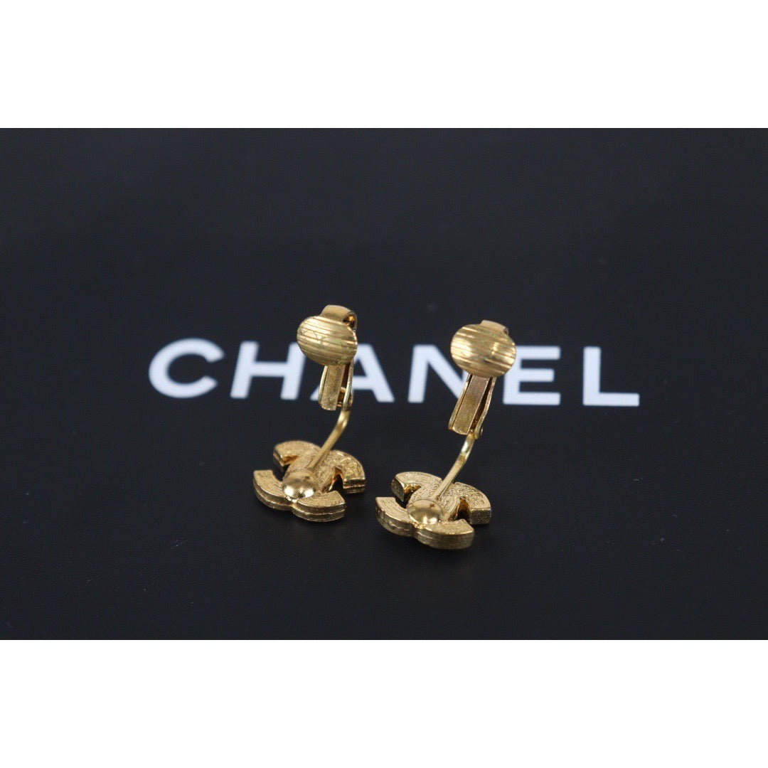 Rank A ｜CHANEL COCO Mark Diamond Vintage Earrings ｜23092624