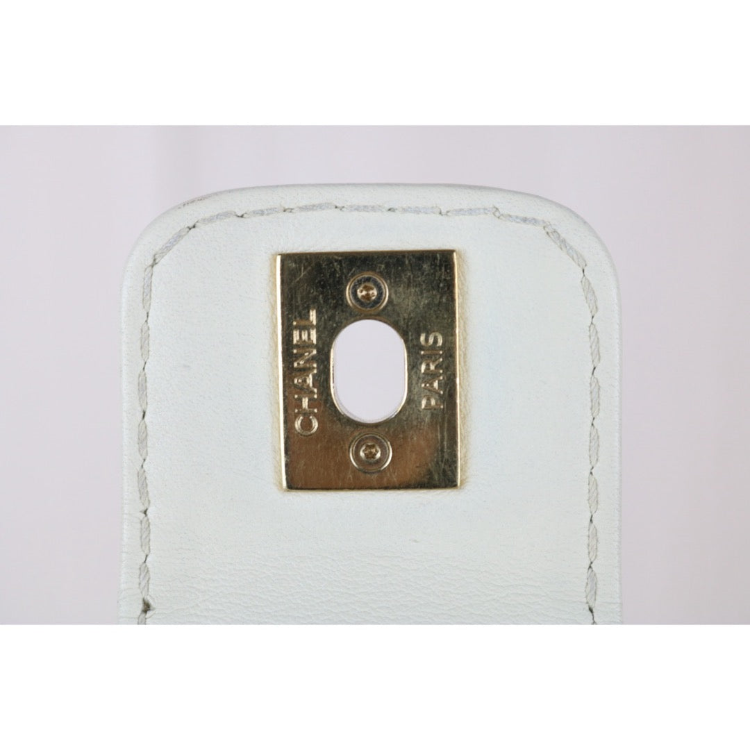 Include Entrupy Certificate of Authenticity｜Good ( Rank AB) ｜CHANEL Calf Leather  Potato Bucket Chain Shoulder Bag White Made in 2018-2019Year｜Y26012004