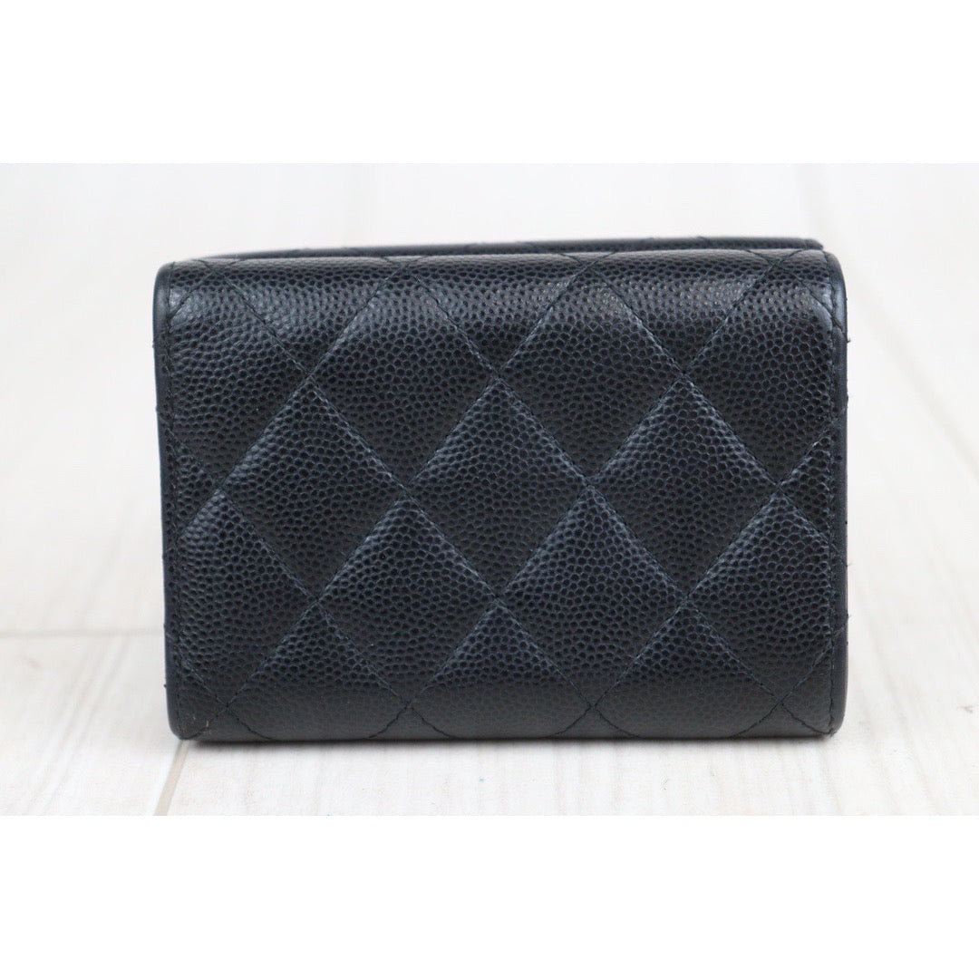 Rank A ｜Chanel Caviar Skin Black Compact Wallet Made In 2023 Year｜23101801