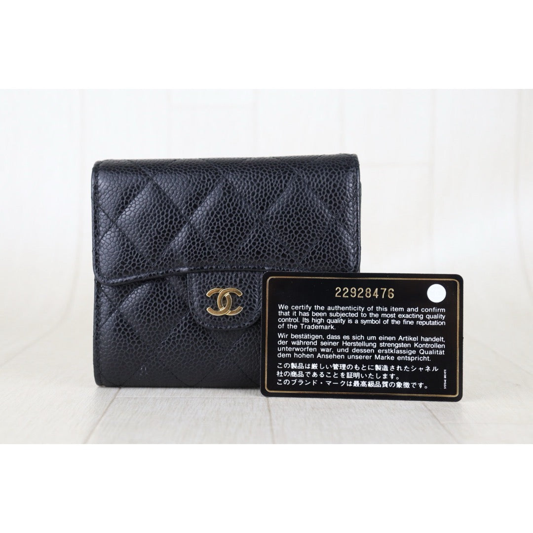 Include Entrupy Certificate of Authenticity｜Very Good ( Rank A)｜ Chanel Caviar Skin Black Wallet Made In 2022 Year ｜S26062512