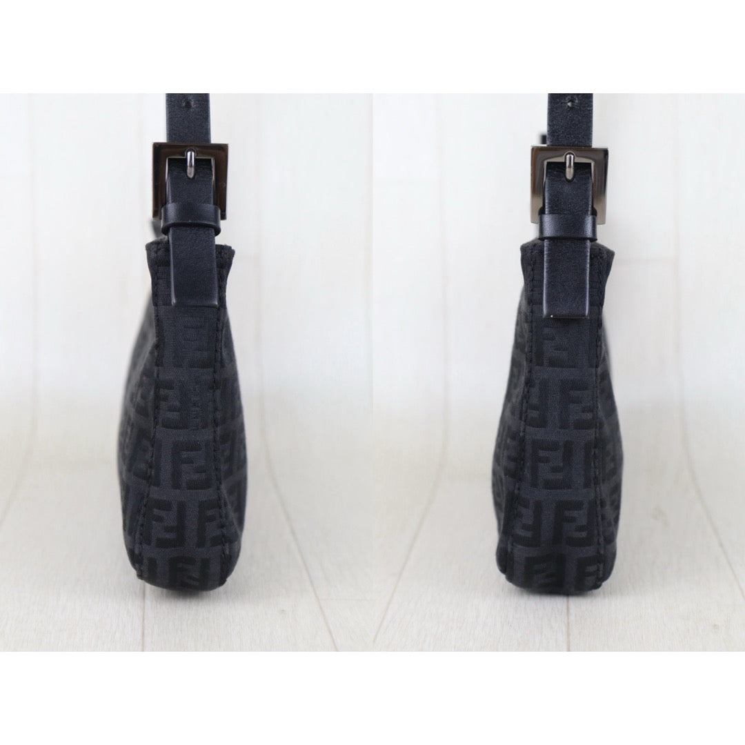 Include Entrupy Certificate of Authenticity｜Very Good ( Rank A)｜ FENDI Mamma  Shoulder Bag Black｜S26072526
