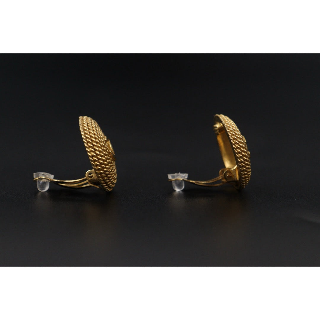 Very Good ( Rank A) ｜ CHANEL Coco Mark  Braided Pattern Gold Earrings Made In 1996Year ｜25111003