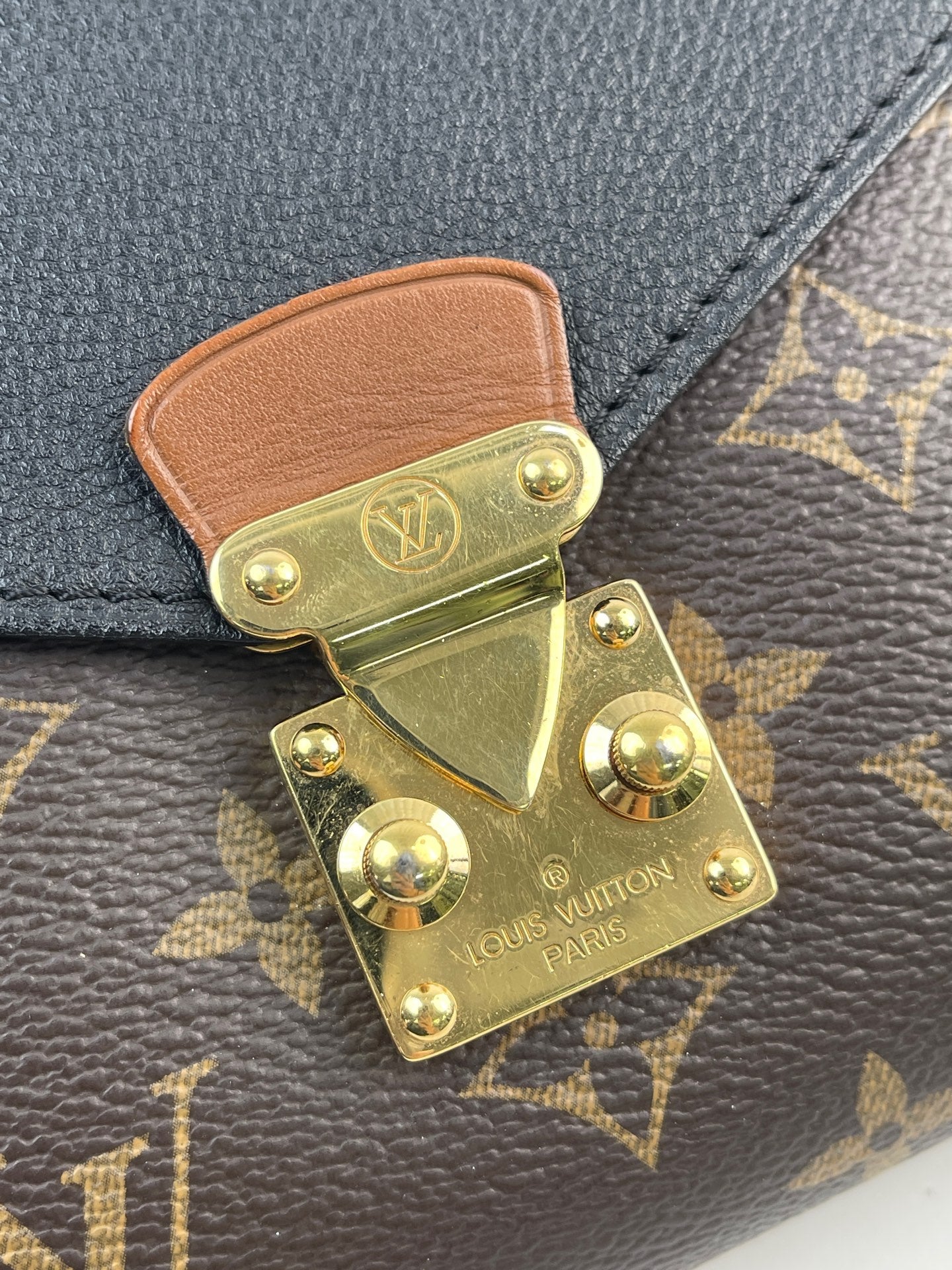 LV Shoulder Bag