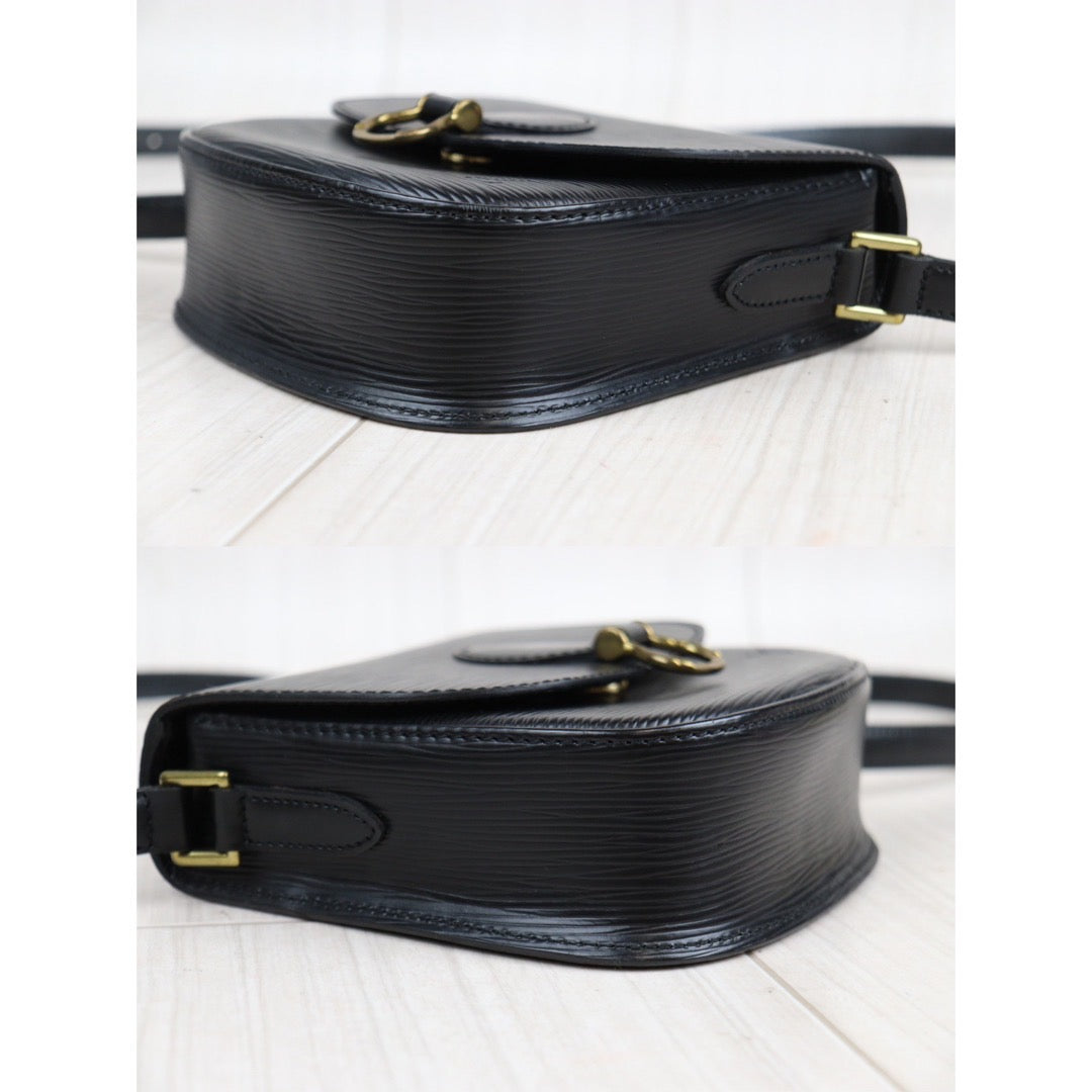 Rank AB ｜ LV Epi Saint Cloud PM Shoulder Bag ｜V23113017