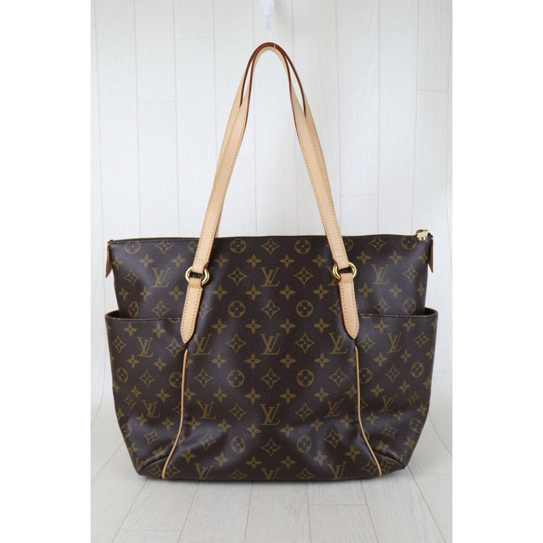 Include Entrupy Certificate of Authenticity｜Excellent（Rank SA）｜Louis Vuitton Monogram Totally MM Tote Bag｜S26080114